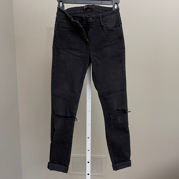 3X1
W2 Mid-Rise Distressed Skinny Jeans, Black Fade size 24 - Picture 10 of 10